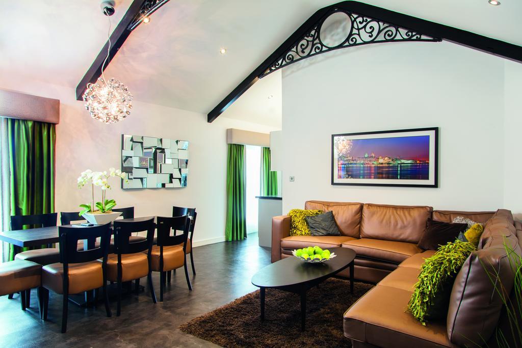 Epic Apartments Seel Street Liverpool Room photo